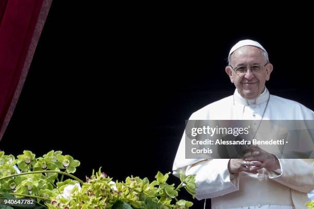 Pope Francis attends the Easter Mass and delivers his Urbi Et Orbi blessing and message to the World in St. Peter's Square on April 1, 2018 in...