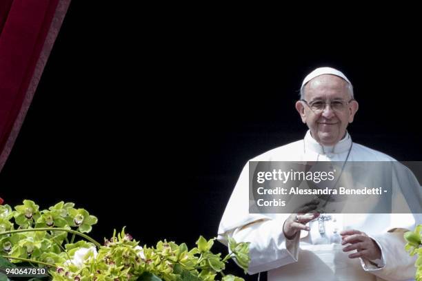 Pope Francis attends the Easter Mass and delivers his Urbi Et Orbi blessing and message to the World in St. Peter's Square on April 1, 2018 in...