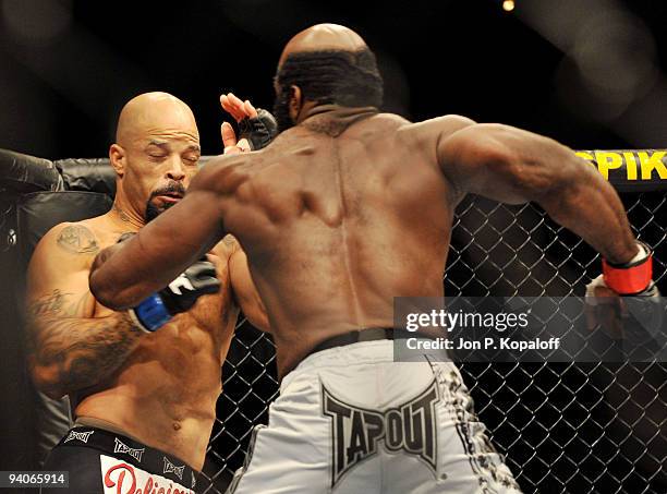 Fighter Houston Alexander battles UFC fighter Kimbo Slice during their Heavyweight fight at The Ultimate Fighter Season 10 Finale on December 5, 2009...