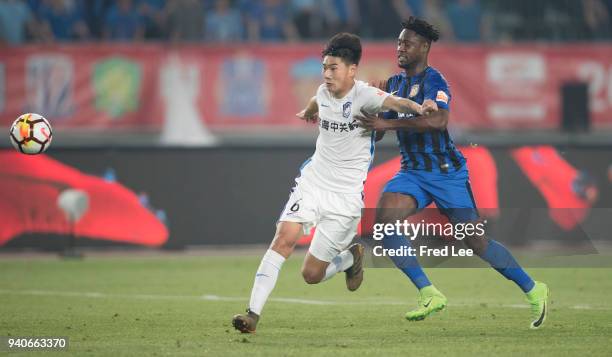 Richmond Boakye of Jiangsu Suning FC in action during the 2018 Chinese Super League match between Jiangsu Suning and Tianjin Teda at Nanjing Olympic...