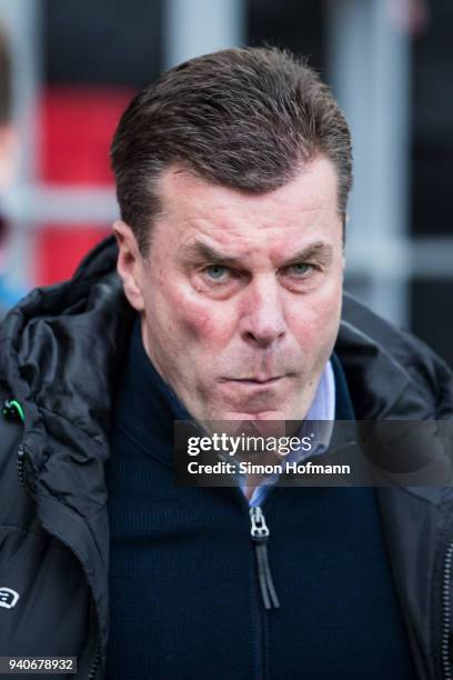 Head coach Dieter Hecking of Moenchengladbach looks on during the Bundesliga match between 1. FSV Mainz 05 and Borussia Moenchengladbach at Opel...