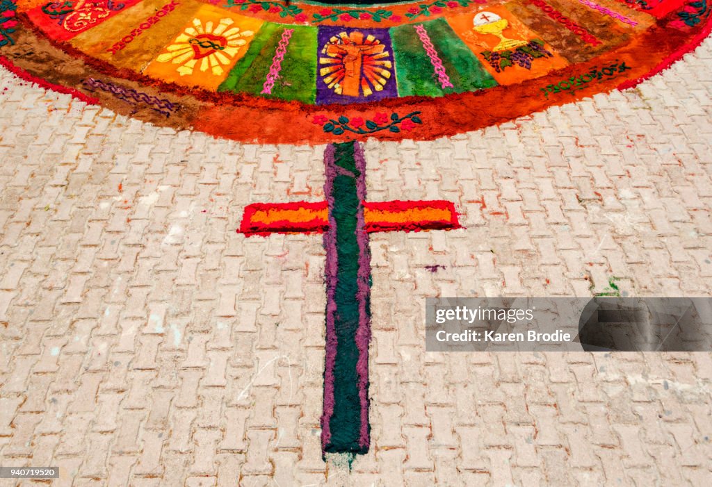 Bird’s eye view of a Sawdust Carpet (alfombras)