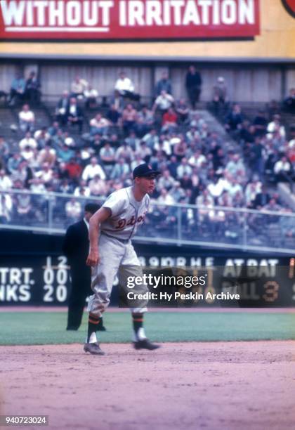 Shortstop Harvey Kuenn of the Detroit Tigers defends during an MLB game against the New York Yankees on May 13, 1955 at Yankee Stadium in the Bronx,...