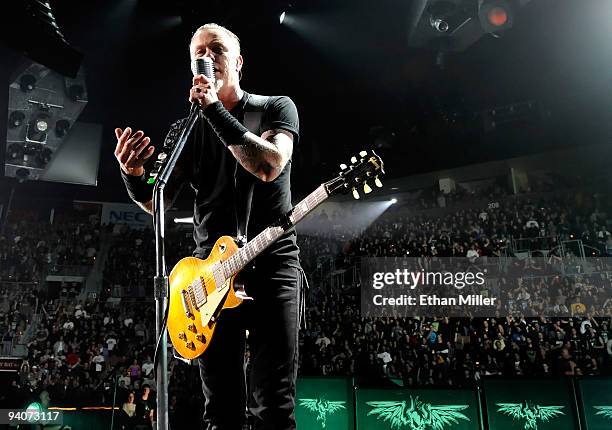 Metallica singer/guitarist James Hetfield performs during a sold-out concert at the Mandalay Bay Events Center December 5, 2009 in Las Vegas, Nevada....