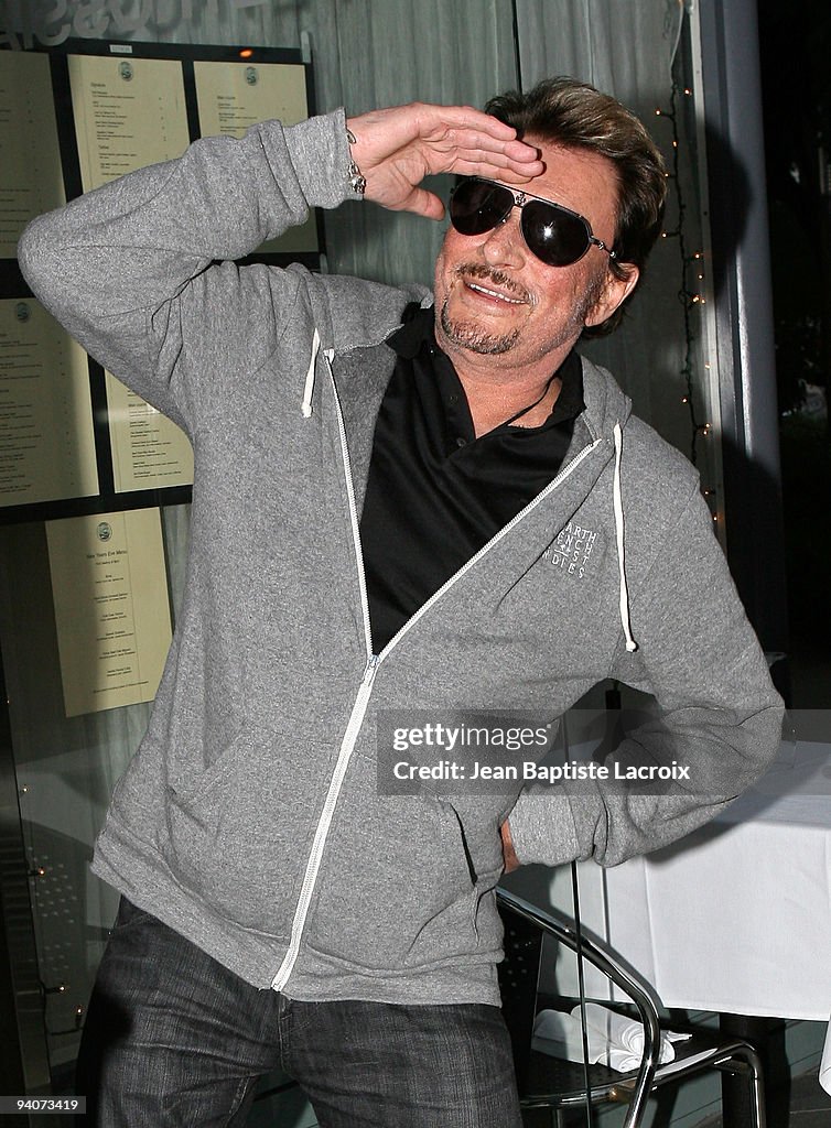 Celebrity Sightings In Los Angeles - December 5, 2009