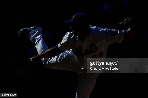 Anthony Swarzak of the New York Mets in action against the St. Louis Cardinals at Citi Field on March 31, 2018 in the Flushing neighborhood of the...