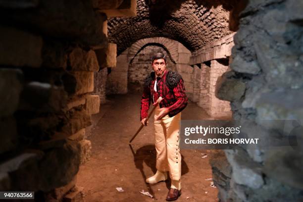 Picador waits before a bullfight as part of the Feria du Riz, on April 1, 2018 in Arles, southern France. / AFP PHOTO / Boris HORVAT