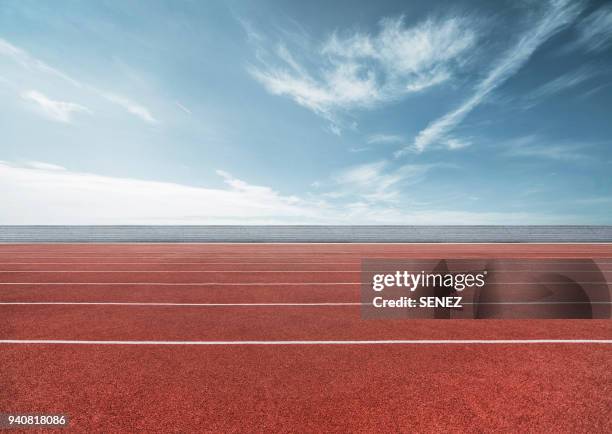 running track - empty stadium stock-fotos und bilder