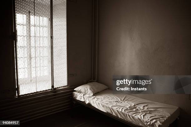 tempo de - cela de prisão imagens e fotografias de stock