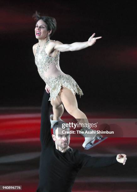 Meagan Duhamel and Eric Radford perform during the Stars On Ice at Towa Yakuhin Ractab Dome on March 31, 2018 in Kadoma, Osaka, Japan.