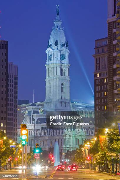 philadelphia city hall at night - william penn stock pictures, royalty-free photos & images