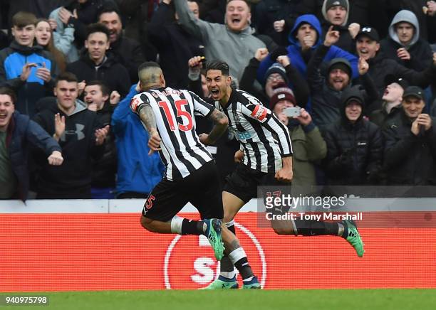 Ayoze Perez of Newcastle United celebrates scoring with Kenedy of Newcastle United during the Premier League match between Newcastle United and...