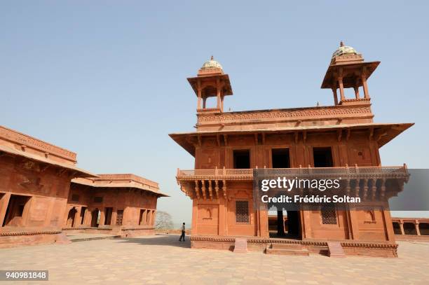 Diwan-i-Khas, Private Audience Hall or Jewel House in Fatehpur Sikri, founded in 1569 by the Mughal Emperor Akbar, served as the capital of the...