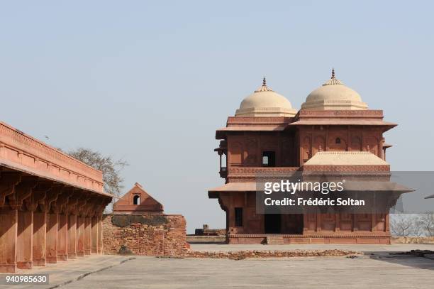 Diwan-i-Khas, Private Audience Hall or Jewel House in Fatehpur Sikri, founded in 1569 by the Mughal Emperor Akbar, served as the capital of the...