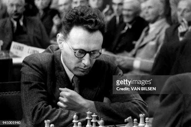 Soviet Chess player Mikhail Botvinnik is pictured during a chess tournament on August 22, 1946.