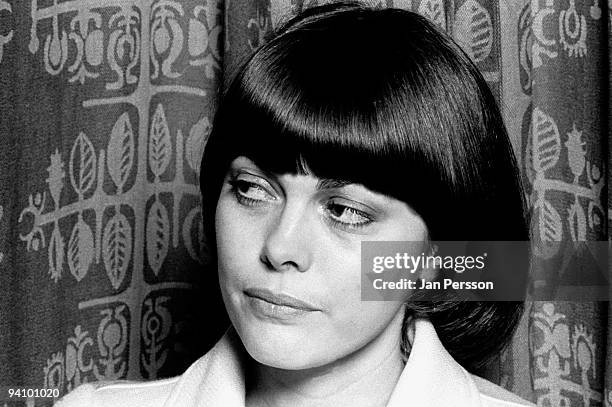 Mirelle Mathieu poses during an interview in May 1973 in Copenhagen, Denmark.