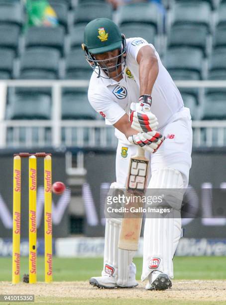 Vernon Philander of South Africa during day 4 of the 4th Sunfoil Test match between South Africa and Australia at Bidvest Wanderers Stadium on April...