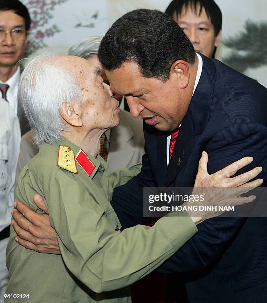 Hug General 559 General Võ Nguyên Giáp Stock Photos, High-Res Pictures, and Images ...