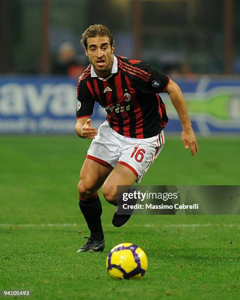 Mathieu Flamini of AC Milan in action during the Serie A match between AC Milan and UC Sampdoria at Stadio Giuseppe Meazza on December 5, 2009 in...