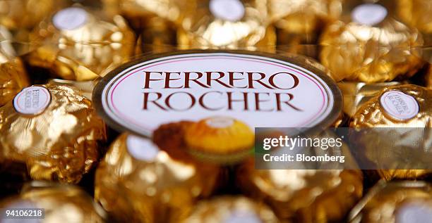 Fererro Rocher chocolates, produced by Ferrero SpA, sit arranged for a photograph in London, U.K., on Monday, Dec.7, 2009. Hershey Co. And Nestle SA...