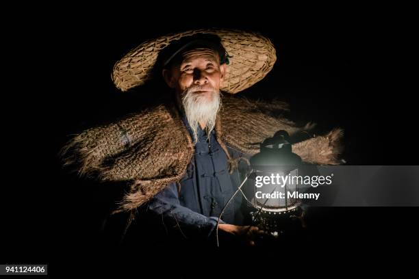 chinese traditional fisherman portrait li river china - tribal head gear in china stock pictures, royalty-free photos & images