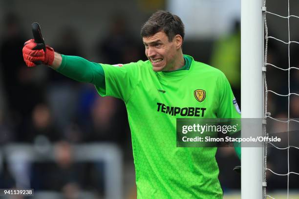 Burton goalkeeper Stephen Bywater gives the thumbs-up during the Sky Bet Championship match between Burton Albion and Middlesbrough at the Pirelli...