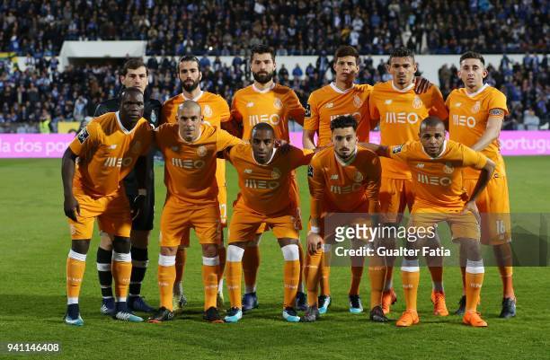 Porto players pose for a team photo before the start of the Primeira Liga match between CF Os Belenenses and FC Porto at Estadio do Restelo on April...