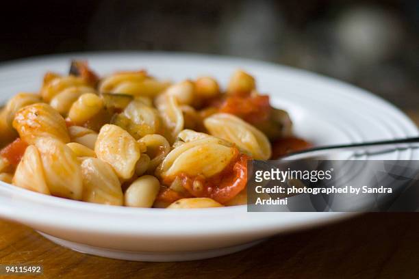 Pasta, eggplant and white beans