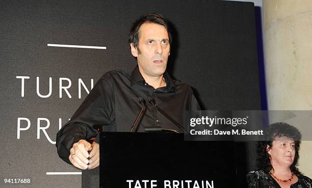 Winner of the Turner Prize 2009 Richard Wright attends the Turner Prize 2009 winner announcement at Tate Britain on December 7, 2009 in London,...