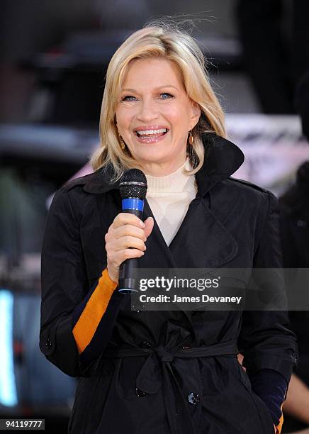 Diane Sawyer hosts ABC's "Good Morning America" at ABC Studios on November 24, 2009 in New York City.