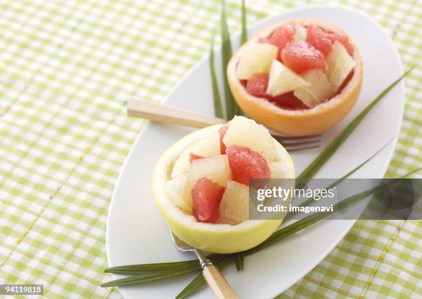 grapefruit dessert - ruby grapefruit stock pictures, royalty-free photos & images