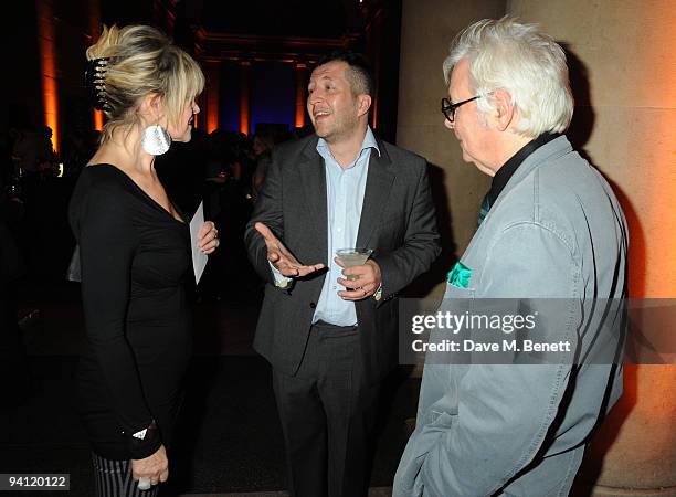 Julia Somerville and Jeremy Dixon attend the Turner Prize 2009 winner announcement, at Tate Britain on December 7, 2009 in London, England.