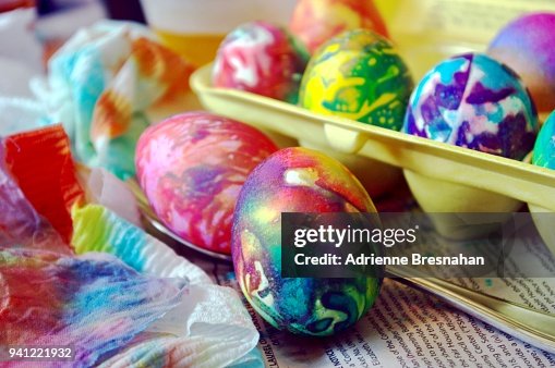 Tie dying Easter eggshells Tie dying Easter eggshells