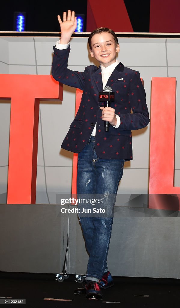 'Lost in Space' Premier In Tokyo