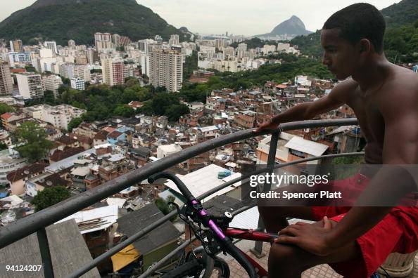 Rio De Janeiro's Favelas Under Scrutiny After Brazil Wins Olympic Bid Rio De Janeiro's Favelas Under Scrutiny After Brazil Wins Olympic Bid