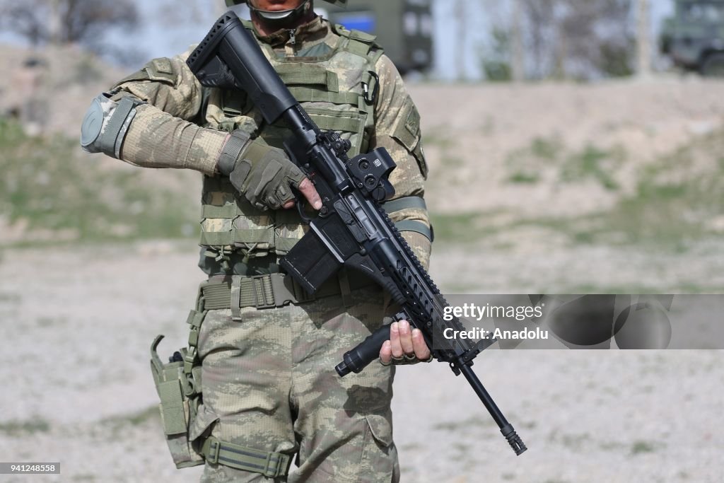Turkish Infantry Rifle MPT-76 at service of Commandos