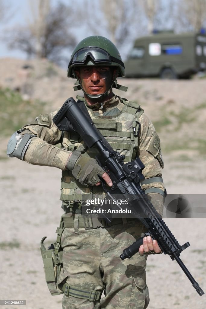 Turkish Infantry Rifle MPT-76 at service of Commandos