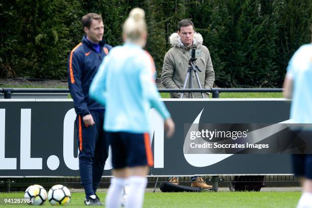 Journalist Johan van Boven during the Training Holland Women at the KNVB Campus on April 3, 2018 in Zeist Netherlands