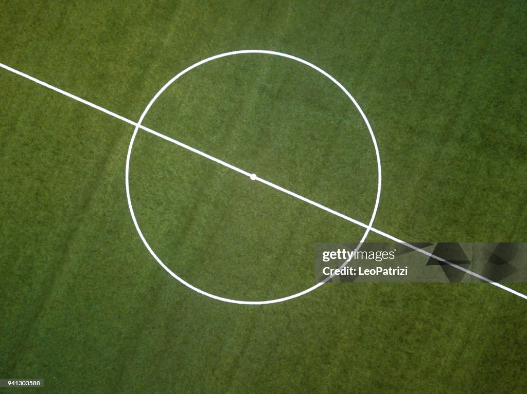Vista aérea de um campo de futebol