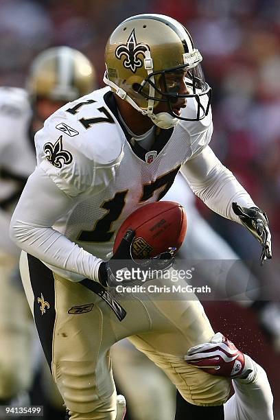 Robert Meachem of the New Orleans Saints makes a break against the Washington Redskins on December 6, 2009 at FedExField in Landover, Maryland.