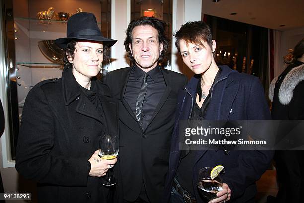 Laura Wilson, Stephen Webster and Tasha Tilberg attend the Bespoke Jewelry Launch at Garrard Jewelers on December 7, 2009 in Beverly Hills,...