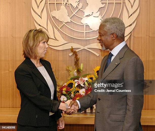 Kofi Annan, Secretary General of the United Nations meets with Mrs. Barbro Holmberg, Minister of Migration and Asylum Policy of Sweden