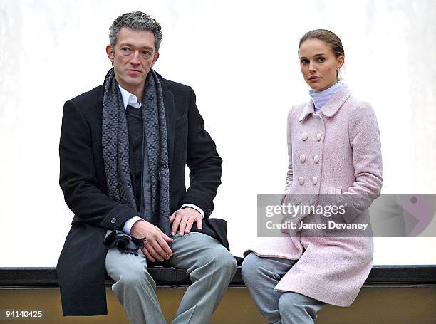 Vincent Cassel and Natalie Portman film on location for "Black Swan" on the streets of Manhattan on December 7, 2009 in New York City.