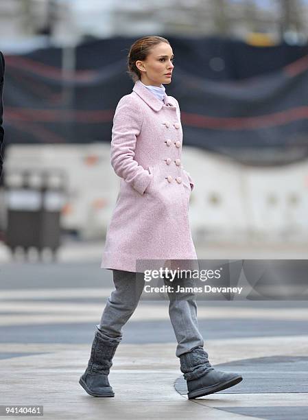 Vincent Cassel and Natalie Portman film on location for "Black Swan" on the streets of Manhattan on December 7, 2009 in New York City.