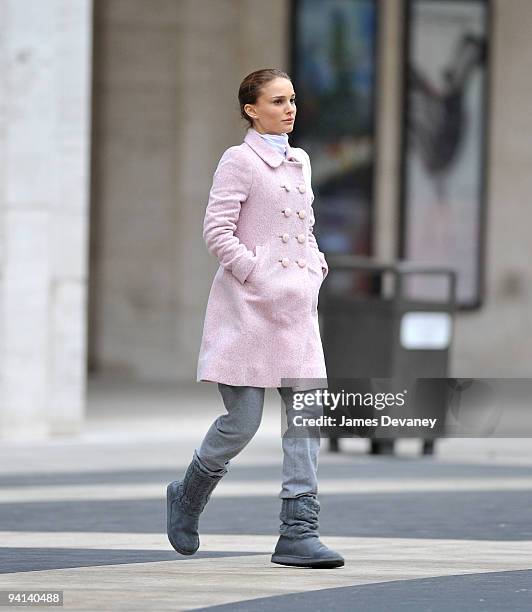 Vincent Cassel and Natalie Portman film on location for "Black Swan" on the streets of Manhattan on December 7, 2009 in New York City.