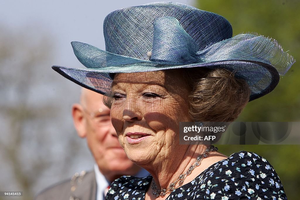 Dutch queen Beatrix arrives on May 6, 20