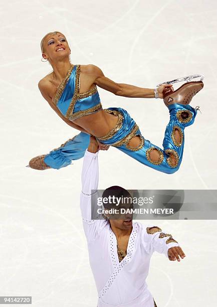 Germany's Aliona Savchenko and Robin Szolkowy perform in the pairs short programme during the ISU Grand Prix figure skating final, 14 December 2007...