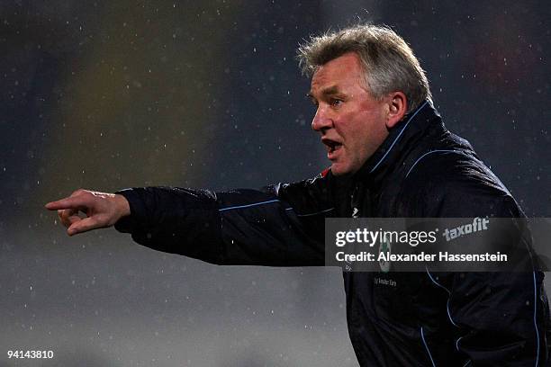 Benno Moehlmann, head coach of Fuerth react during the Second Bundesliga match between SpVgg Greuther Fuerth and Alemania Aachen at the Playmobil...