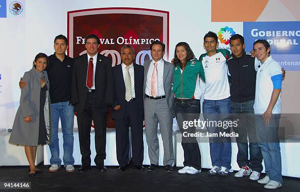 Paola Esinosa, Juan Ignacio Reyes, Mauro Maximo, Bernardo de la Garza, Maria Espinoza, Idulio Islas, Eder Sanchez and Joel Gonzalez pose for a...