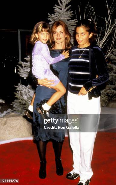 Nastassja Kinski with daughters Kenia Jones and Sonja Kinski